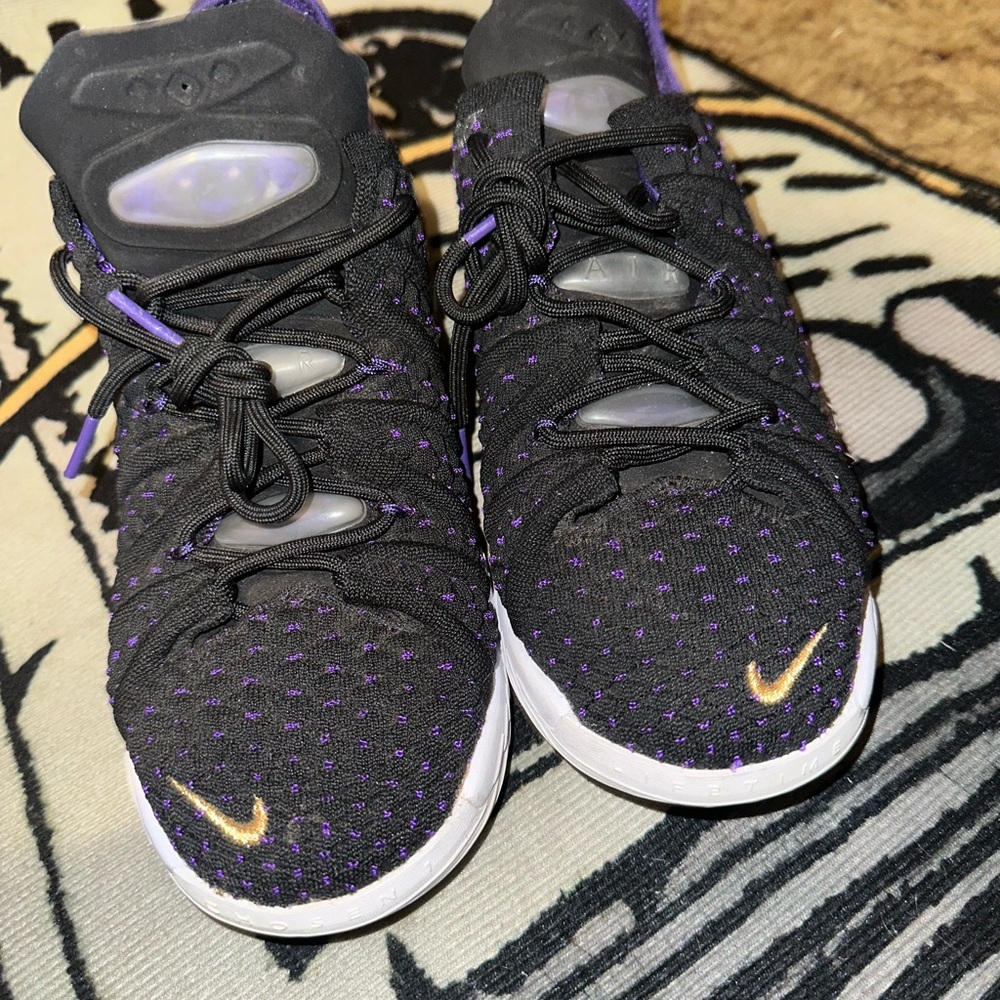Nike LeBron 18 Lakers women’s 7